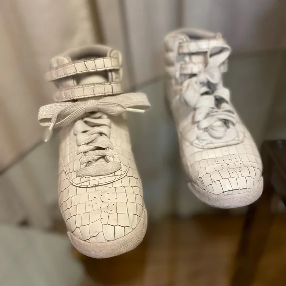 Reebok Shoes Womens Reebok Hightops White Crackle Print Poshmark
